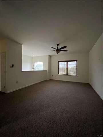 Scenic View, MACUNGIE, PA 18062