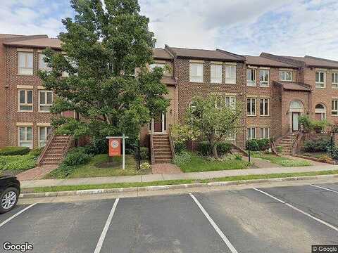 Turnberry, OAKTON, VA 22124