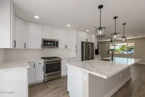 Latham, SCOTTSDALE, AZ 85257