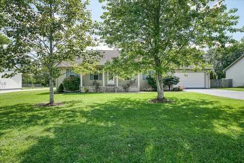 104 LAKYN DR, CROSSVILLE, TN 38571