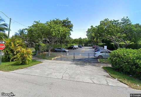 1St, HALLANDALE BEACH, FL 33009