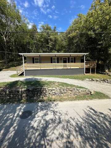 322 Gipson Avenue, GAINESBORO, TN 38562