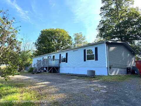 54 E Church Road, Saugerties, NY 12477