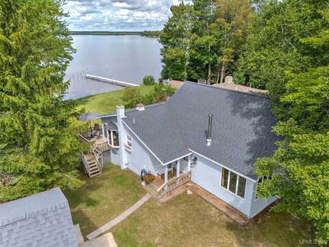 N7665 Millecoquin Lake, Engadine, MI 49827