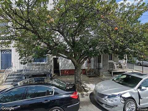 Spruce, READING, PA 19602