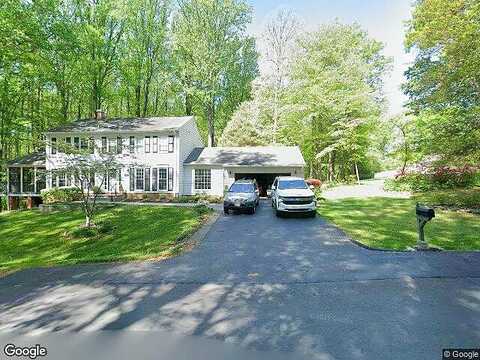 Phyllmar, OAKTON, VA 22124