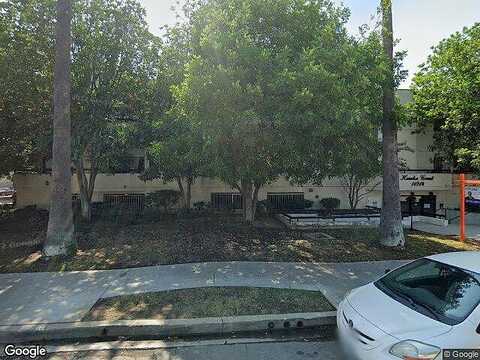 Hamlin St, Van Nuys, CA 91411