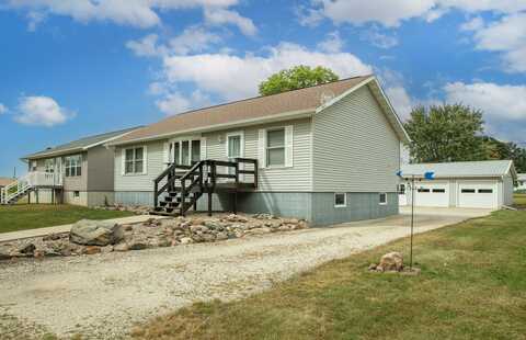 526 W Weare Street, Clarksville, IA 50619
