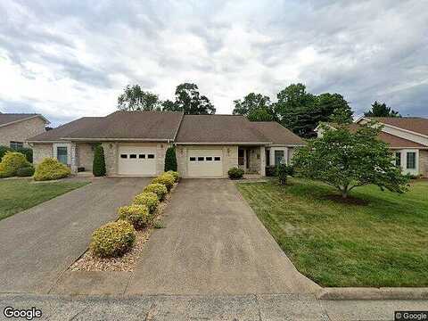 Susan, WOODSTOCK, VA 22664