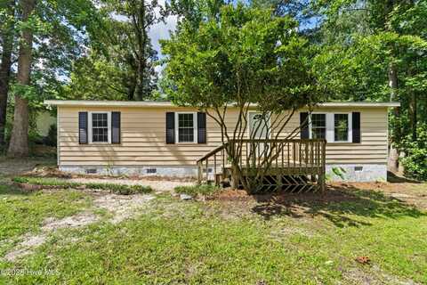 666 Bay Harbor Drive, Hampstead, NC 28443