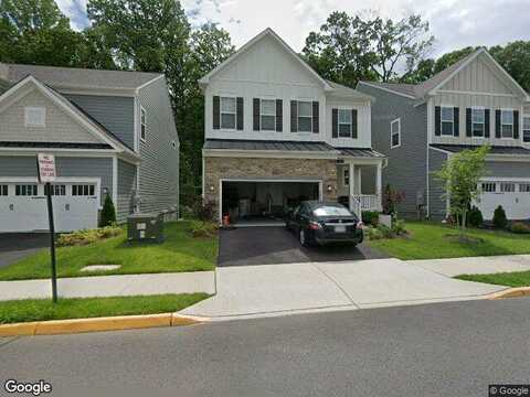 Wood Glen, FAIRFAX, VA 22032