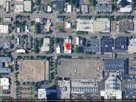 10Th, PORTLAND, OR 97232