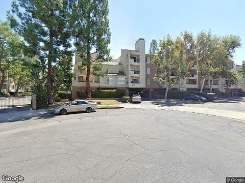Owensmouth Ave, Woodland Hills, CA 91367