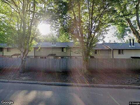 Sw Courtside Dr, Wilsonville, OR 97070