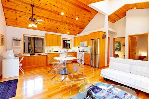 Freeman, PINE MOUNTAIN CLUB, CA 93222
