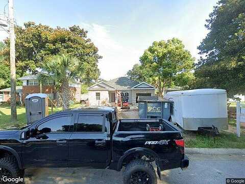 Kenny Dr, Pensacola, FL 32504
