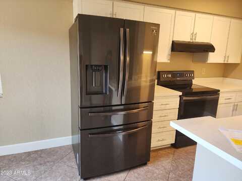 W Highland Ave, Phoenix, AZ 85037