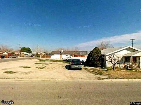 S 8Th St, Taft, CA 93268
