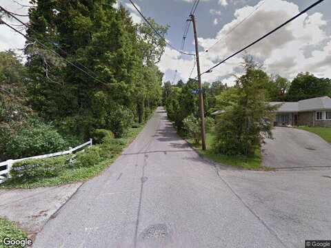 Spring Ln, York, PA 17406