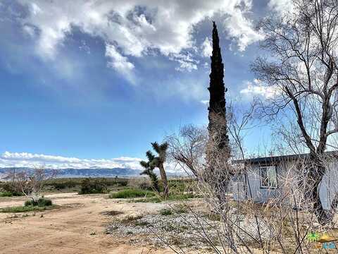 Stonehill, JOSHUA TREE, CA 92252