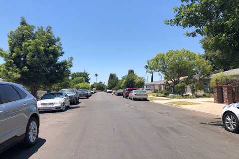 Lull, RESEDA, CA 91335