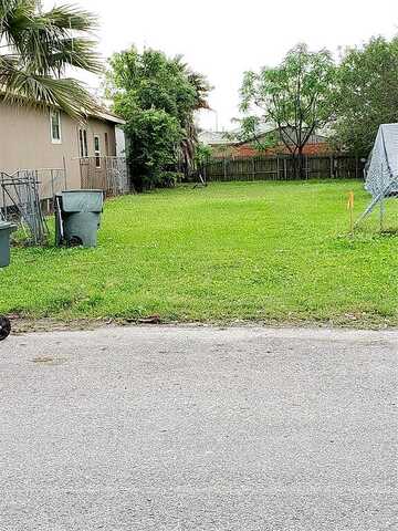 Avenue N 1/2, GALVESTON, TX 77551