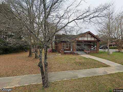 Oak, EASTMAN, GA 31023