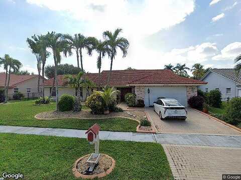 8Th, PEMBROKE PINES, FL 33029