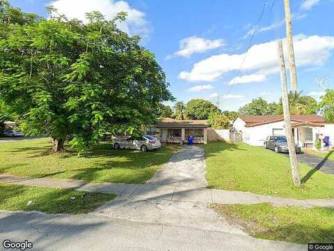 176Th, NORTH MIAMI BEACH, FL 33162