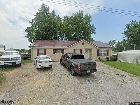 1St, CLAY CITY, IL 62824