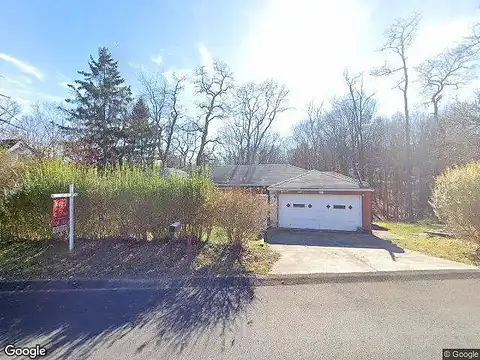 Maple Lo, PITTSBURGH, PA 15235