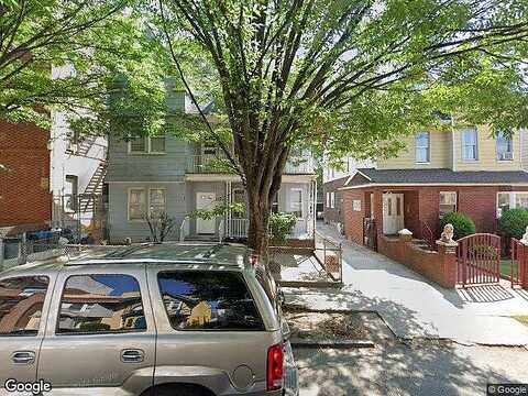 29Th, BROOKLYN, NY 11210