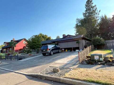 Beaver Creek, TROUTDALE, OR 97060