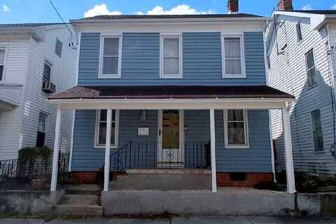 Locust, HANOVER, PA 17331