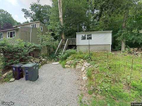 Knotty Oak, COVENTRY, RI 02816