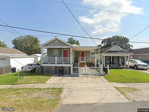 Avenue A, WESTWEGO, LA 70094