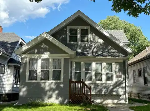79Th, MILWAUKEE, WI 53219