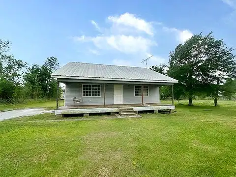 Evelia, WESTLAKE, LA 70669