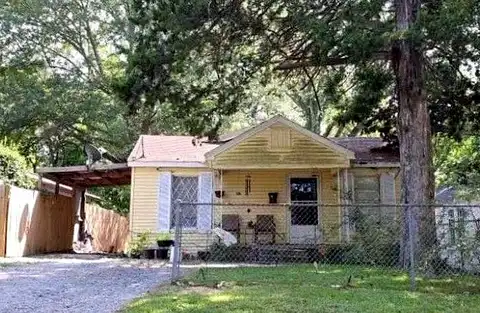 Caroline, SHREVEPORT, LA 71108