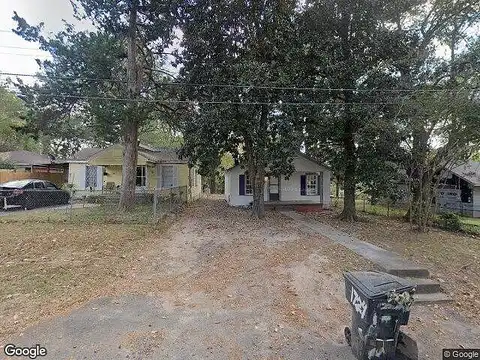 Caroline, SHREVEPORT, LA 71108