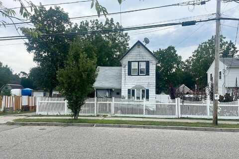 2Nd, BAY SHORE, NY 11706