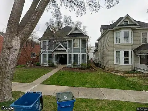 Bruner, HINSDALE, IL 60521