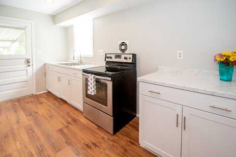 Magly, CINCINNATI, OH 45230