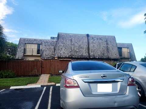 27Th, BOYNTON BEACH, FL 33435