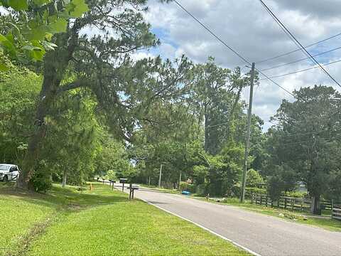 Garden, JACKSONVILLE, FL 32219