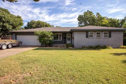 4110 SHELBY Drive, Amarillo, TX 79109