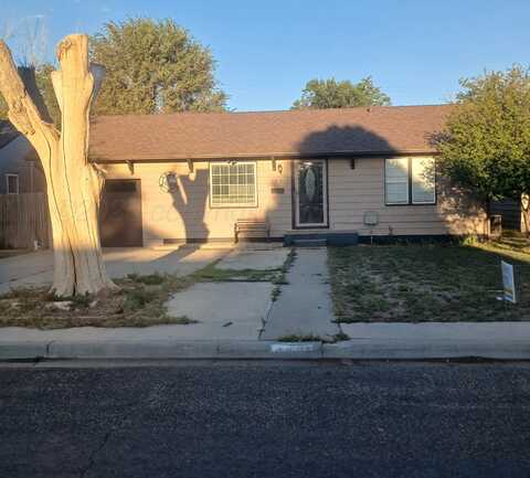 122 Elm Avenue, Dumas, TX 79029