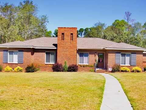 128 E Leo Trapnell, Lyons, GA 30436