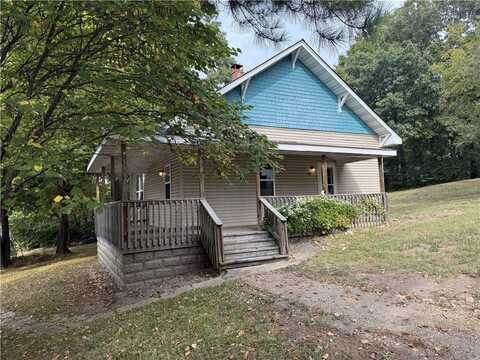 402 N Chestnut ST, Harrison, AR 72601