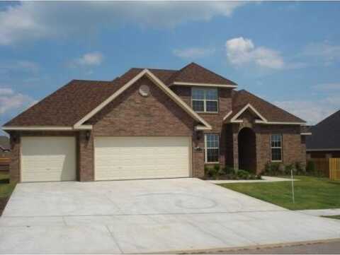 2305 Mont Blanc AVE, Rogers, AR 72758